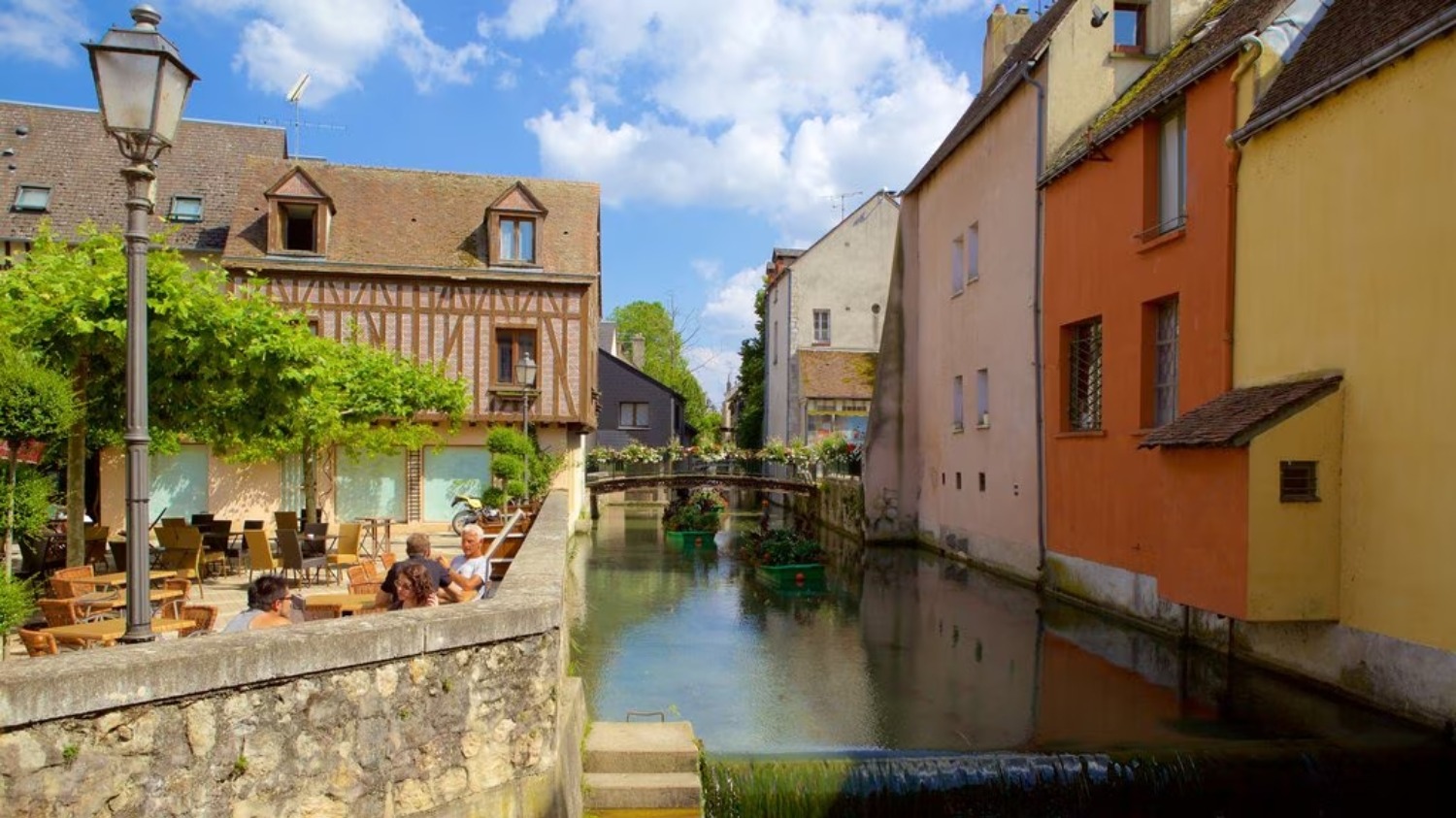 106815-Montargis-redimensionne-taille-grande